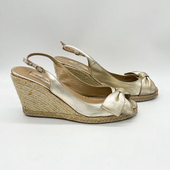 Valentino Garavani “Mena” Peep Toe Espadrille Wedge in Metallic Gold, Size 40 - Picture 5 of 10